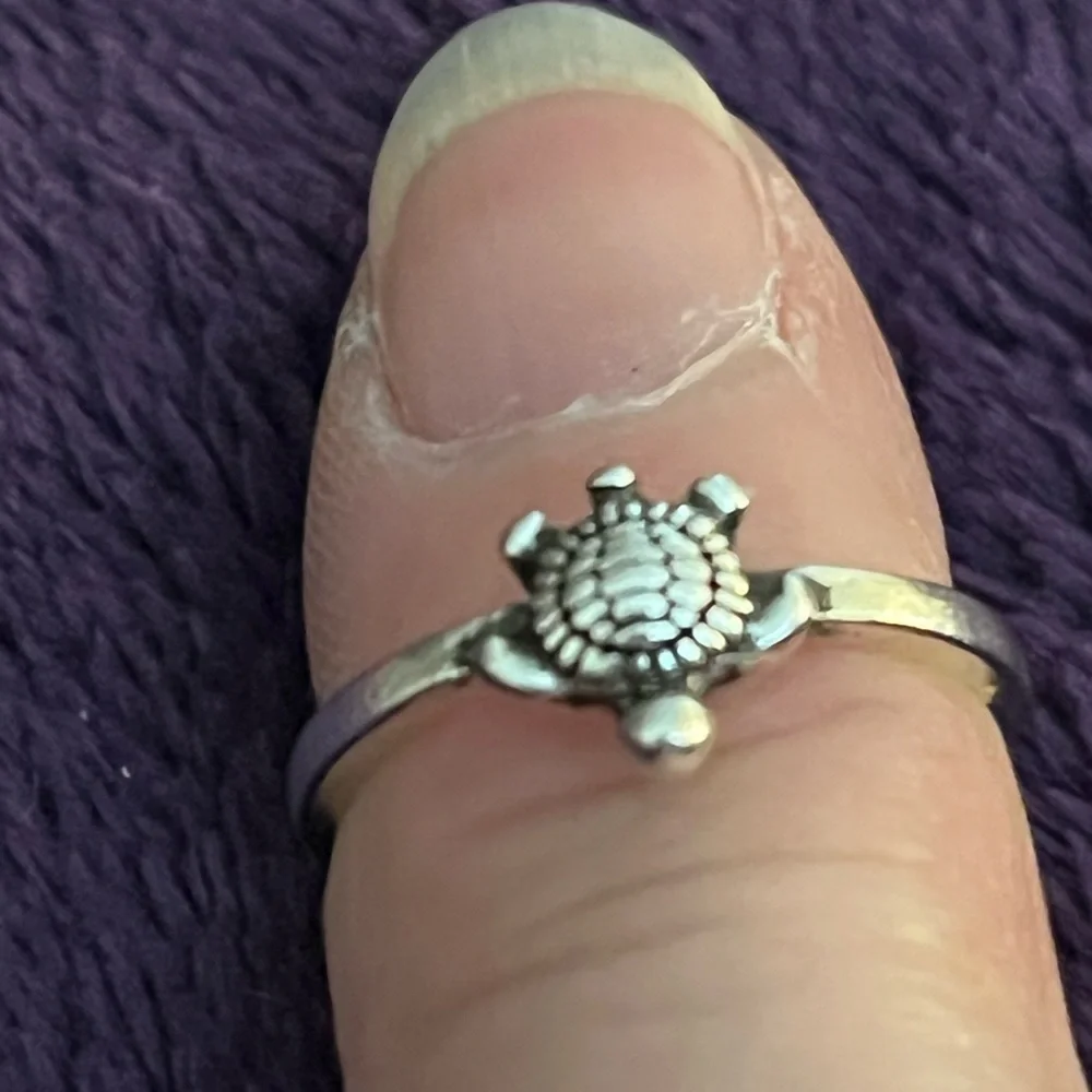 💖3/$10!!! Whimsical, adorable silver turtle ring. So cute and so much fun! OS. - Picture 10 of 11